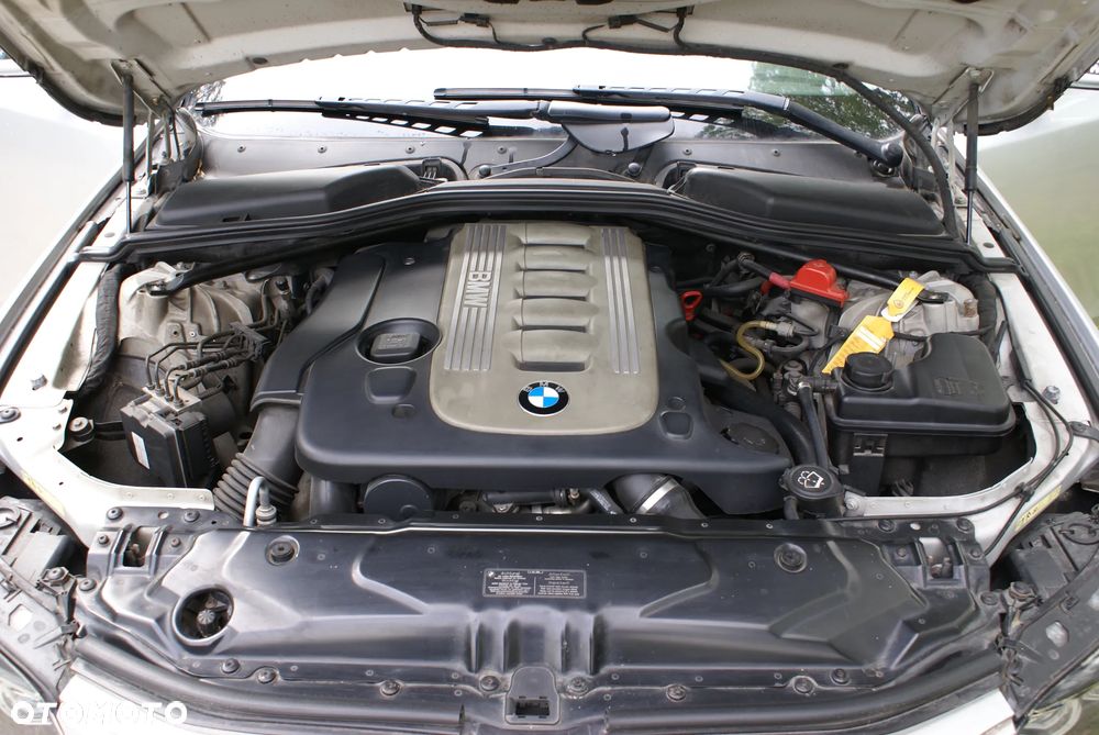 BMW Seria 5 525d Edition Fleet - 14