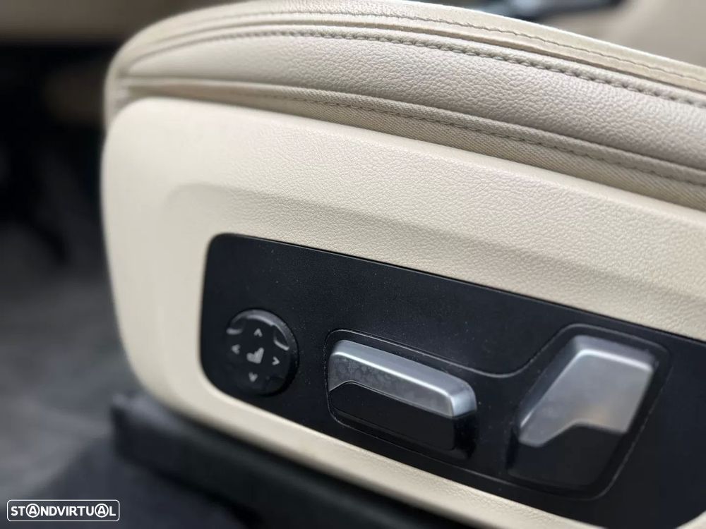 BMW X3 20 d xDrive Line Luxury - 18