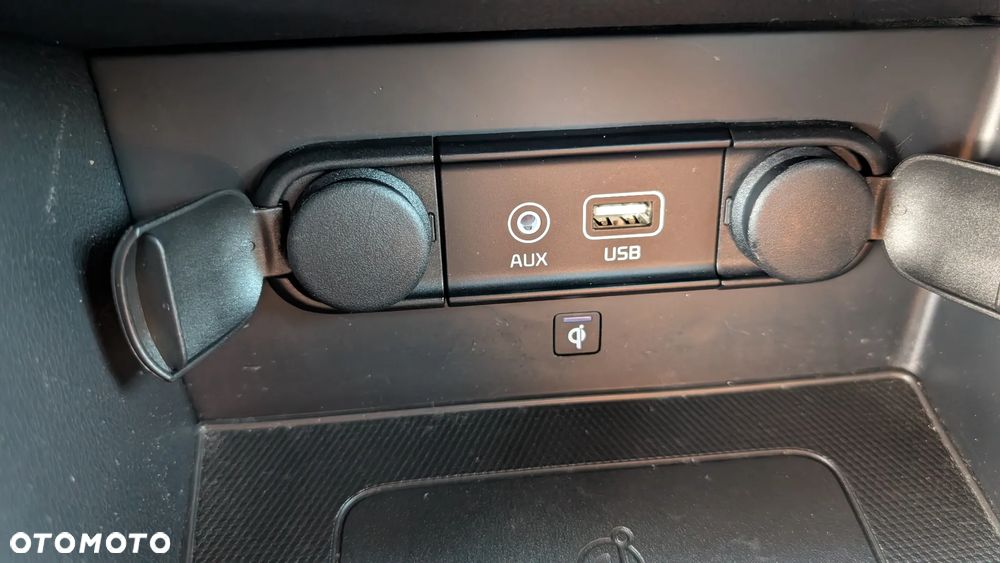 Kia Niro 1.6 GDI HEV 2WD OPF Edition 7 - 24