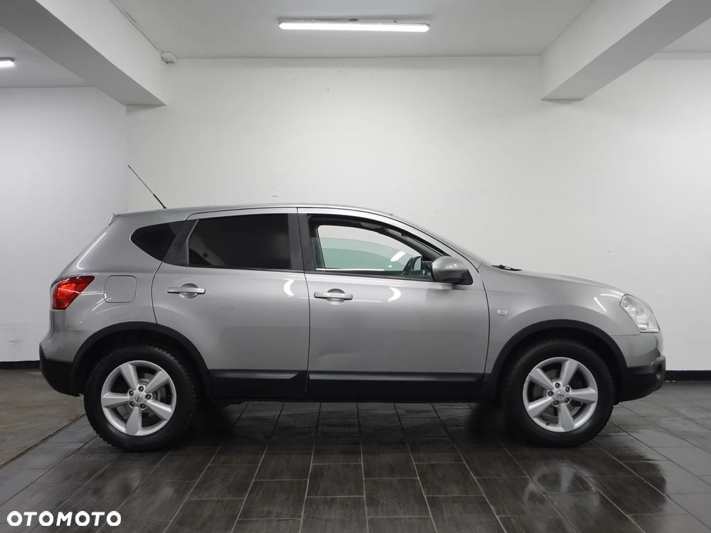 Nissan Qashqai 2.0 4x4 Tekna - 10