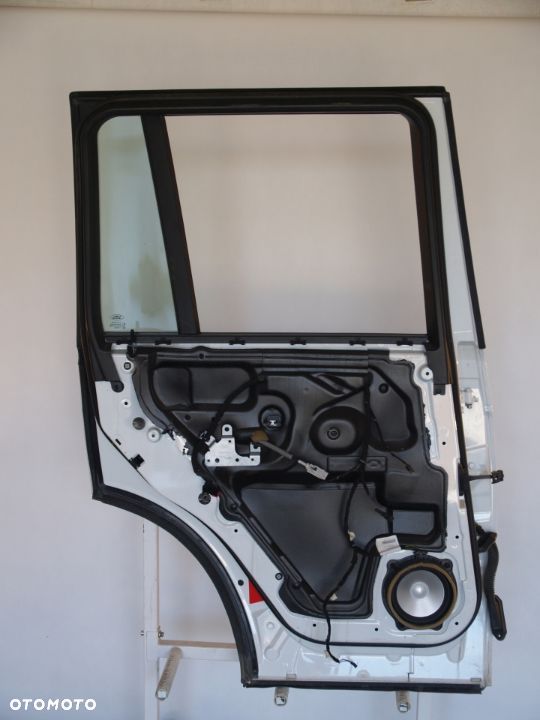 Range Rover Vogue Drzwi lewe tylne tyl 09r - 2