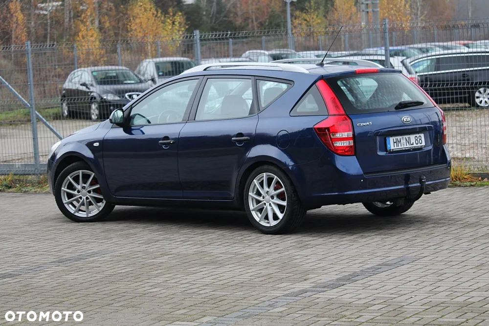 Kia Ceed - 15