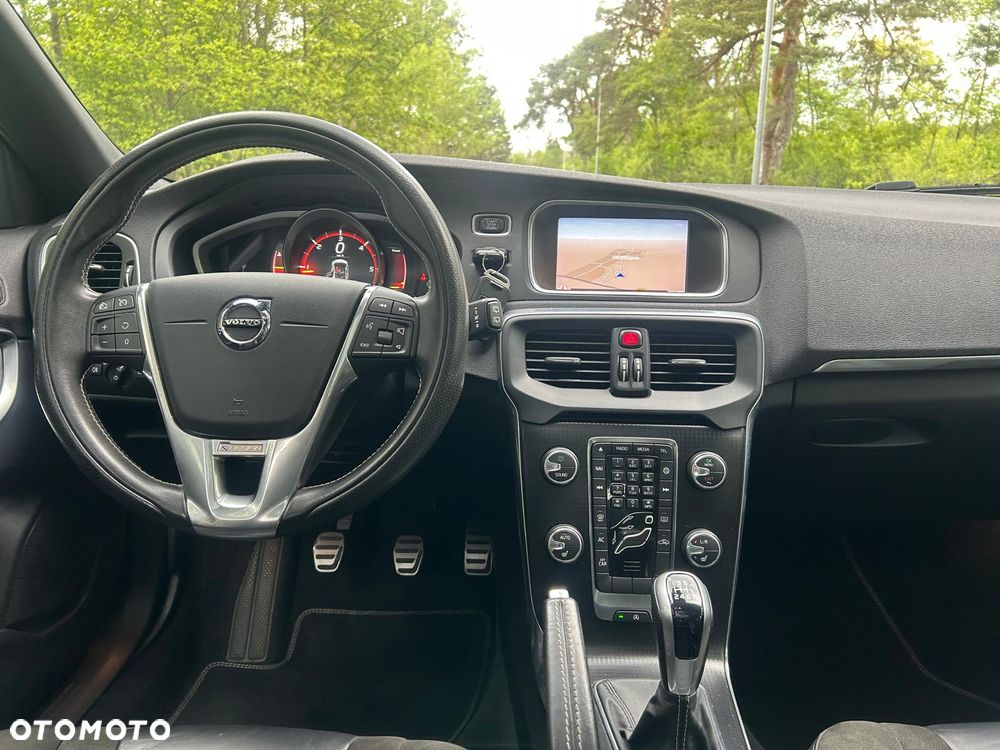 Volvo V40 D2 RDesign - 13
