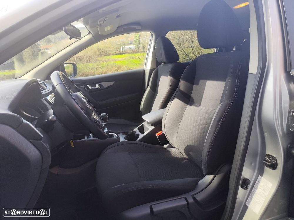 Nissan Qashqai 1.5 dCi N-Connecta - 16