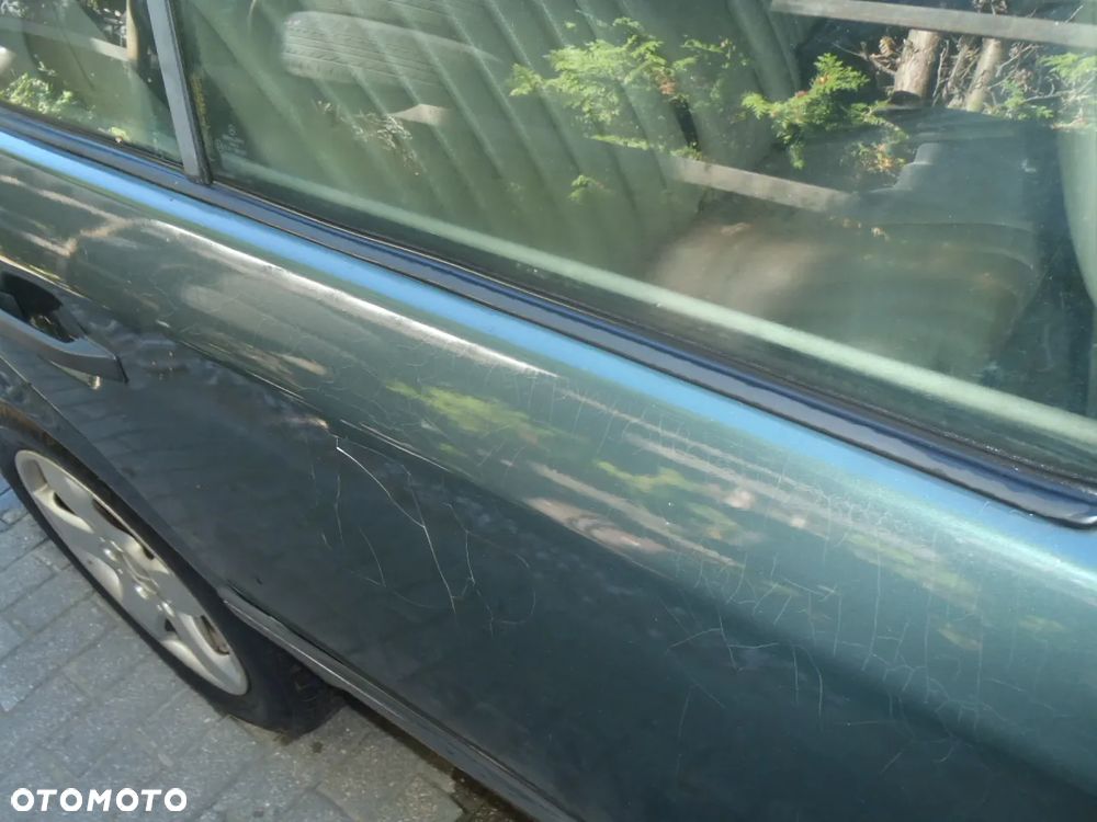 błotnik drzwi klapa tył mercedes w 124 w124  b ładne jak na ten rok 1988 duzo do nich - 26