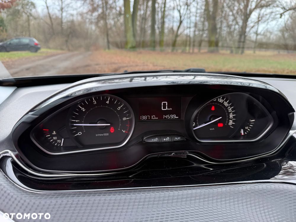 Peugeot 2008 PureTech 82 Active - 12