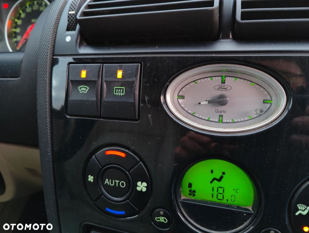 Ford Mondeo 2.0 Titanium - 11