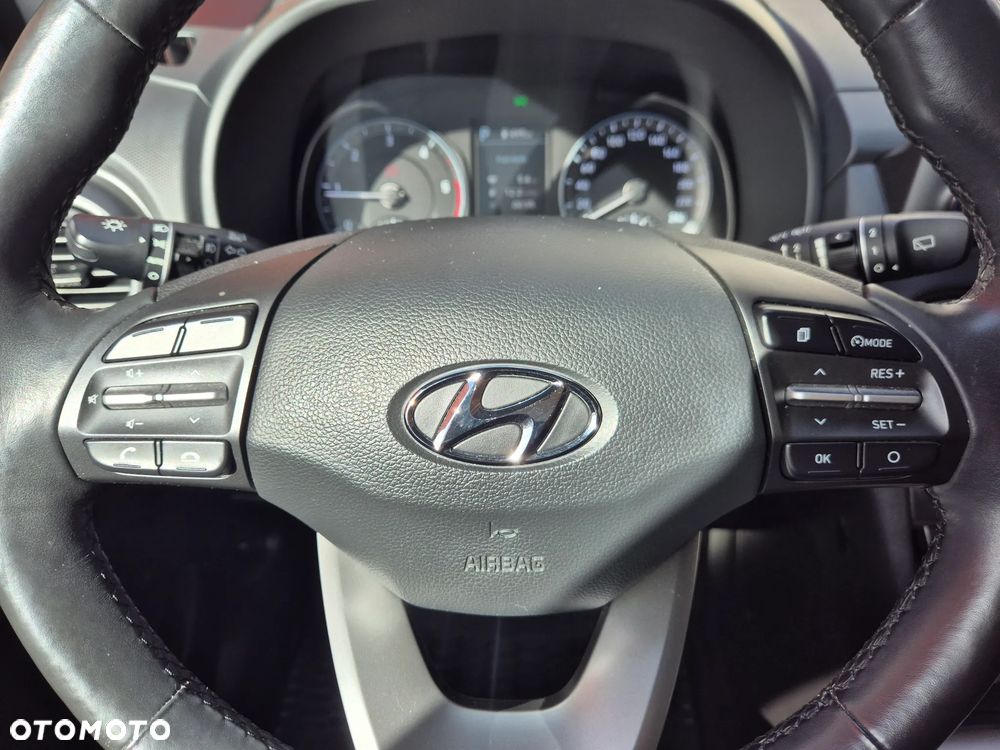Hyundai Kona - 30