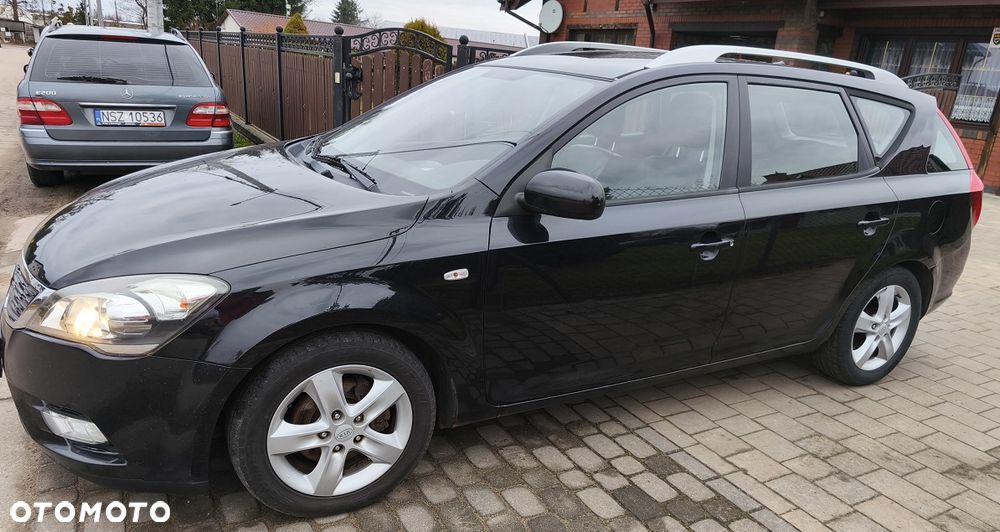 Kia Ceed 1.6 CRDi 90 Spirit - 3