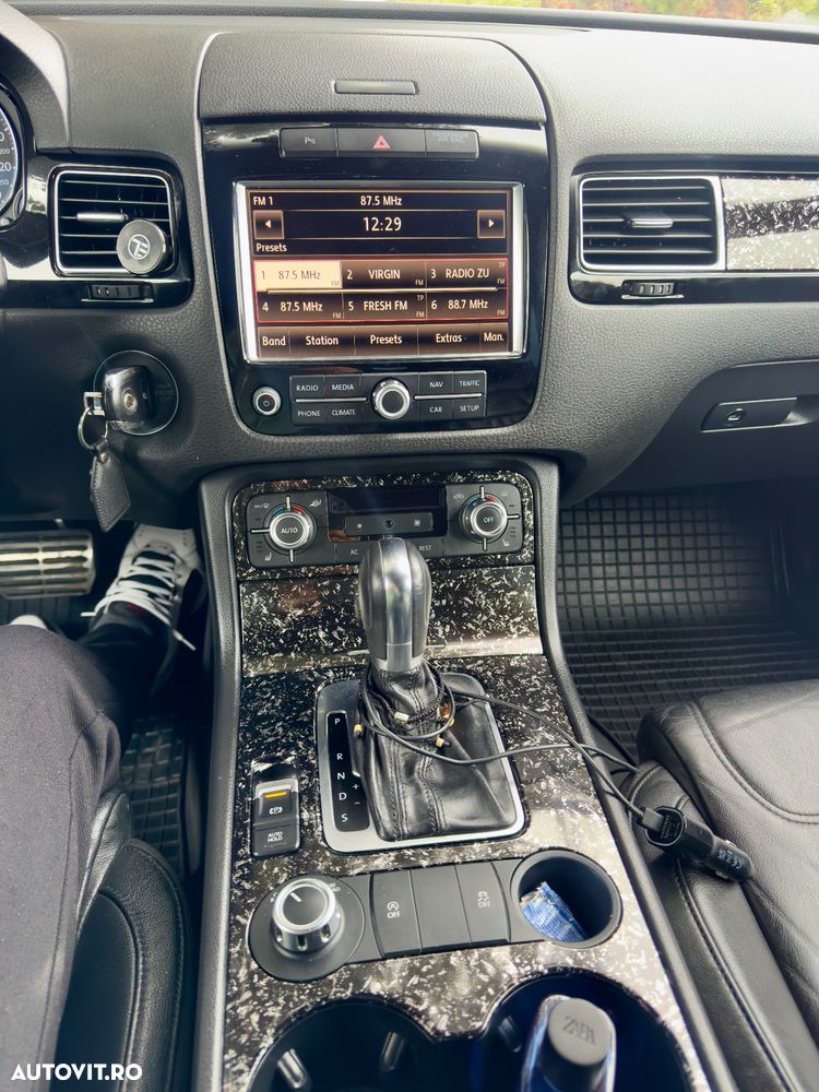 Volkswagen Touareg - 9