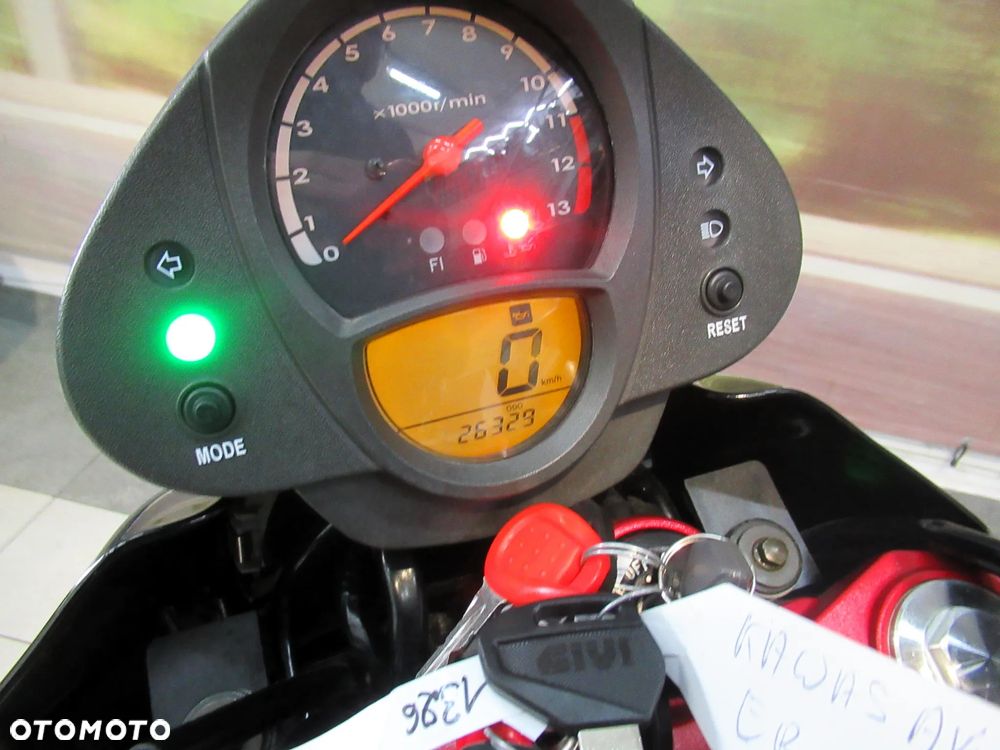 Kawasaki ER - 7