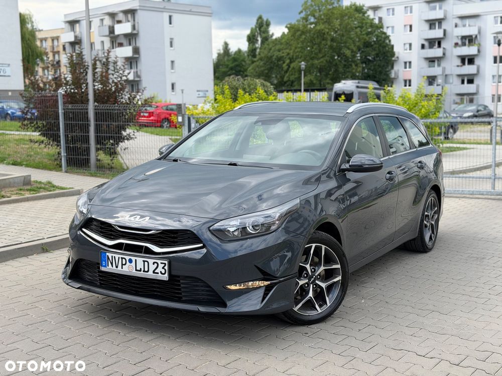Kia Ceed 1.6 CRDi (48V Mild-Hybrid) DCT7 Platinum - 2
