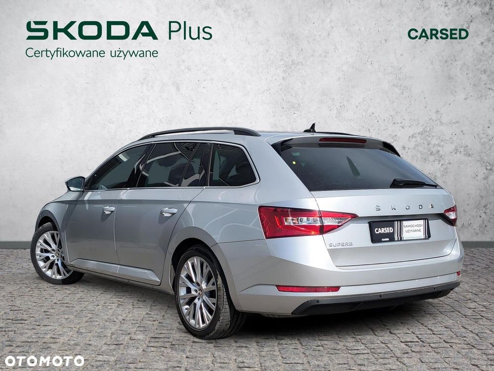 Skoda Superb 2.0 TDI SCR Ambition DSG - 4