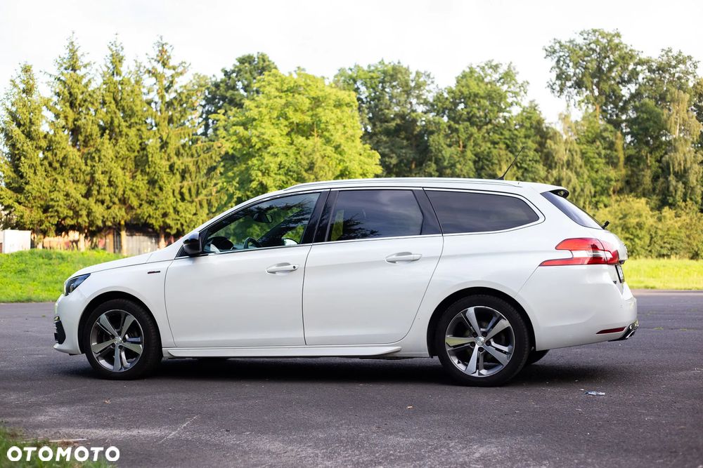 Peugeot 308 BlueHDi 130 EAT8 Stop & Start GT - 2