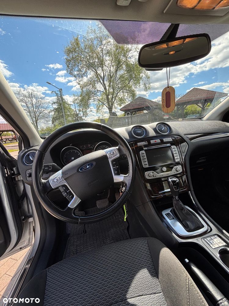 Ford Mondeo 2.3 Titanium - 28