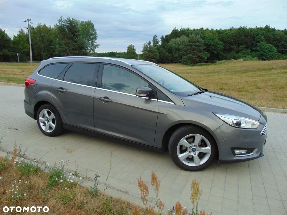Ford Focus 1.0 EcoBoost Titanium - 30