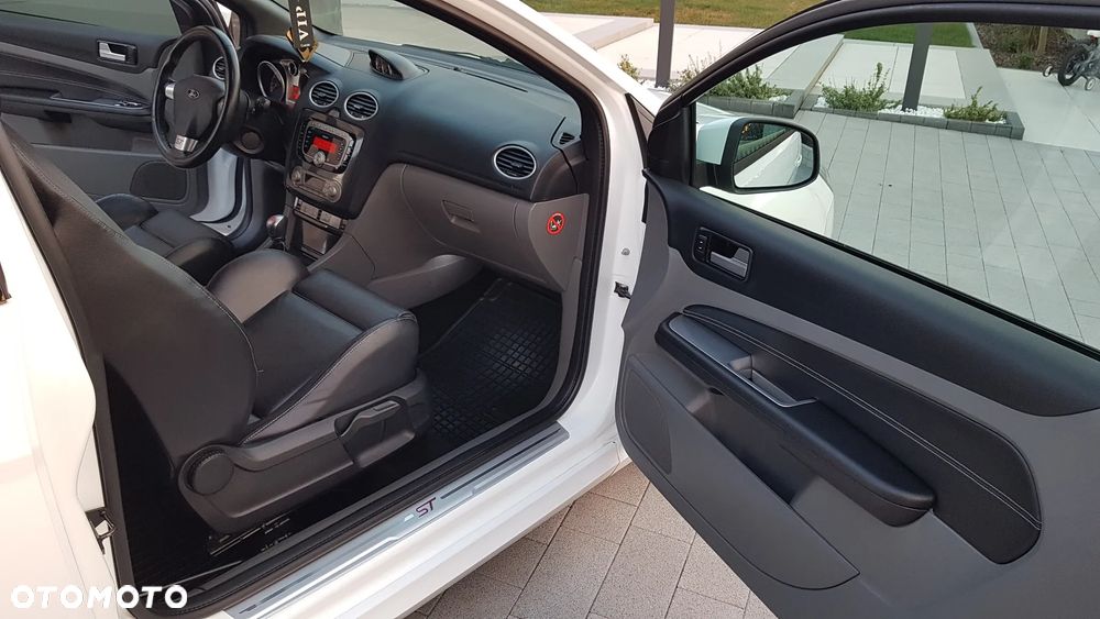 Ford Focus - 20
