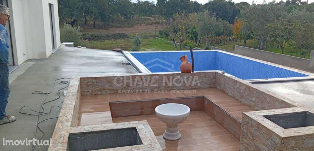 Moradia T3 para Venda Coruche, Fajarda e Erra, Coruche, Santarém - Grande imagem: 2/4