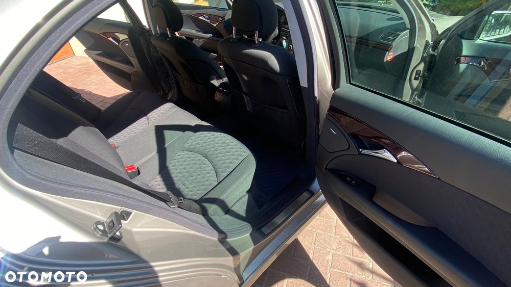 Mercedes-Benz Klasa E 200 Kompressor Automatik Classic - 10