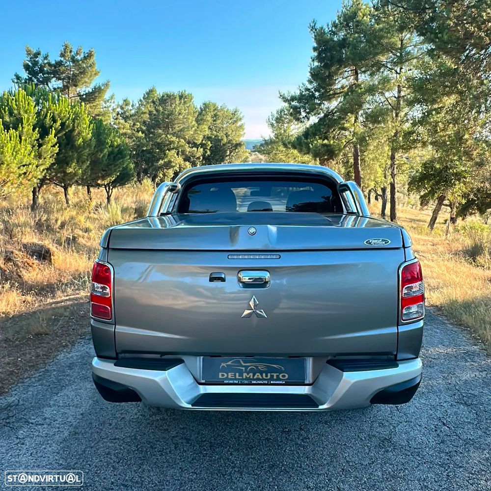 Mitsubishi L200 2.4 DI-D CD Instyle Strakar 4WD - 7