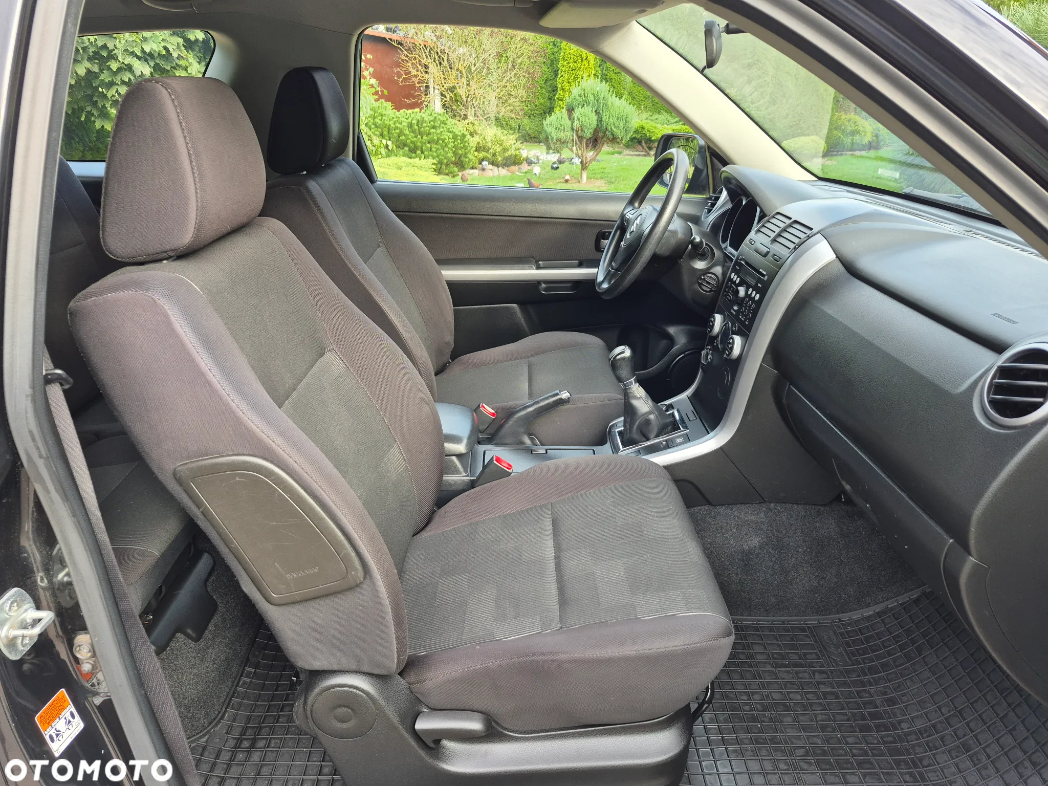 Suzuki Grand Vitara 1.9 DDiS Comfort - 24