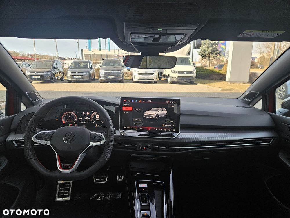 Volkswagen Golf - 12