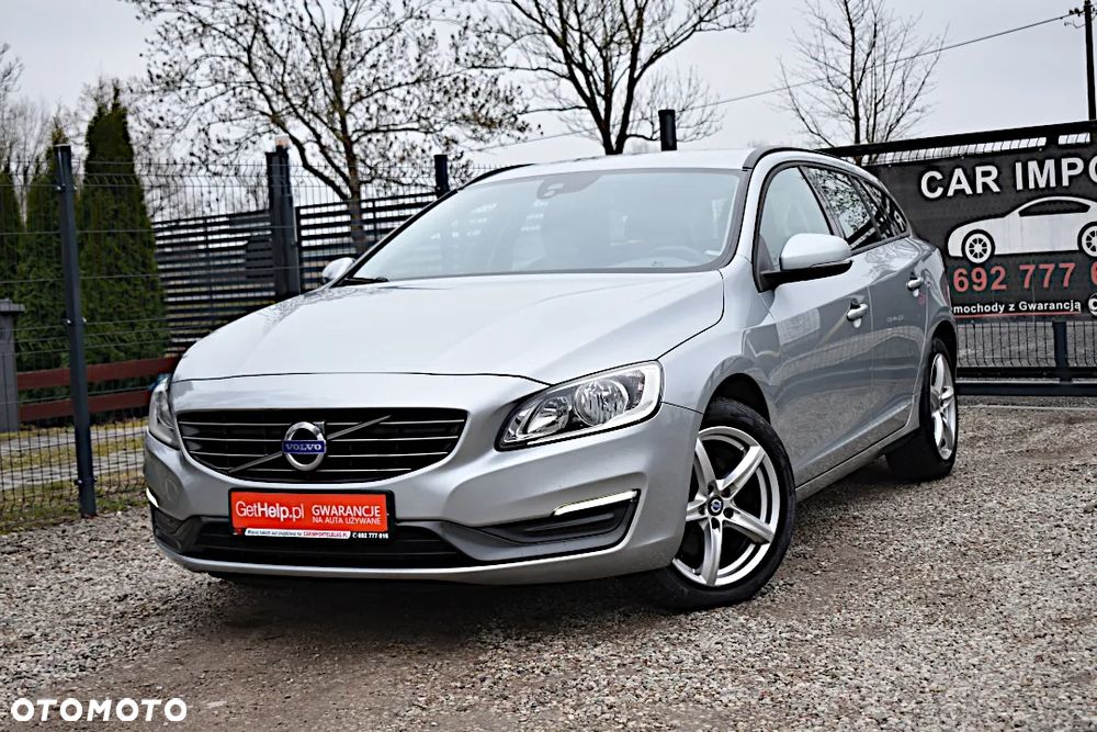 Volvo V60 DRIVe Momentum - 2