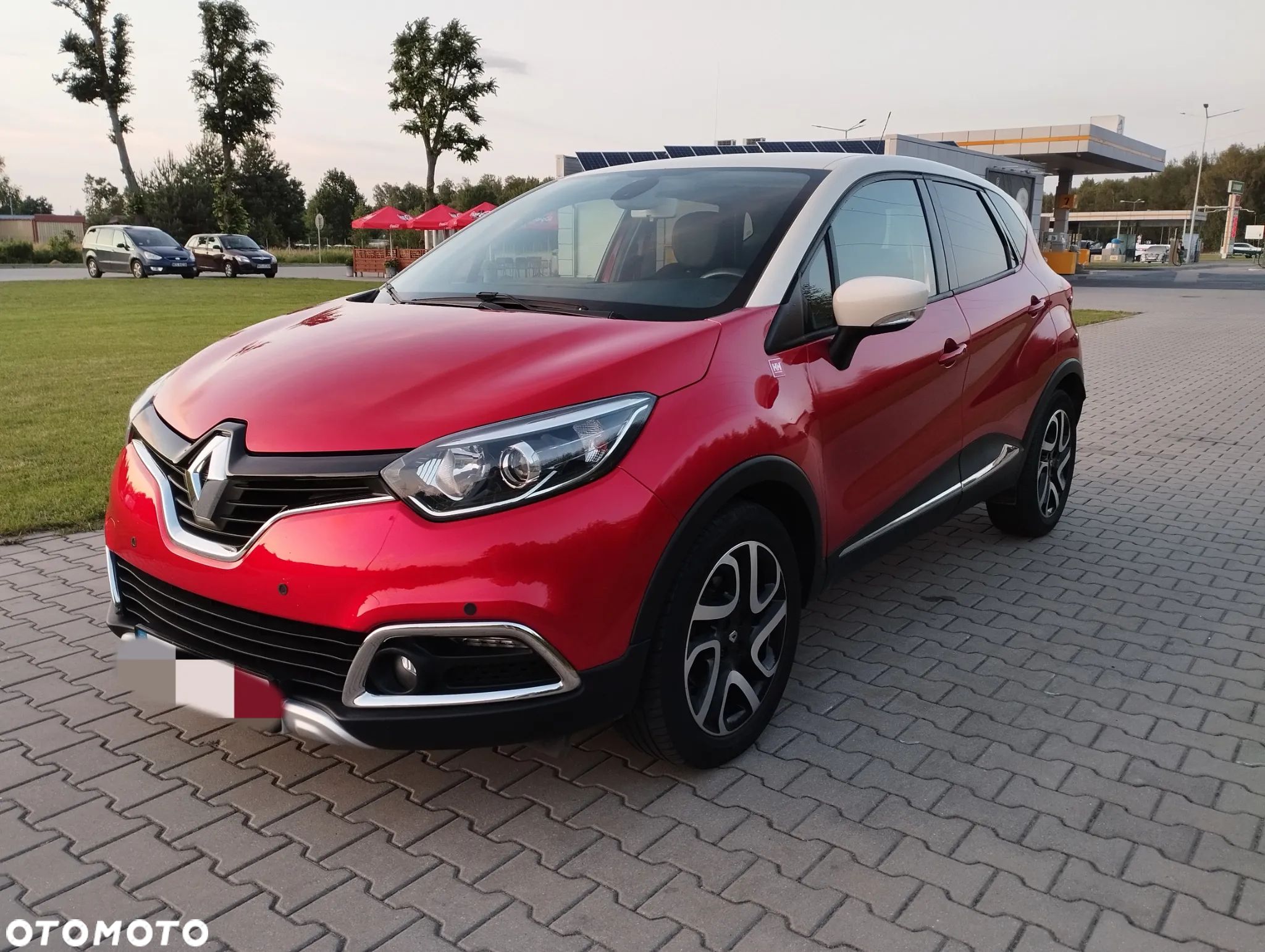 Renault Captur 1.2 TCe Helly Hansen EDC - 1