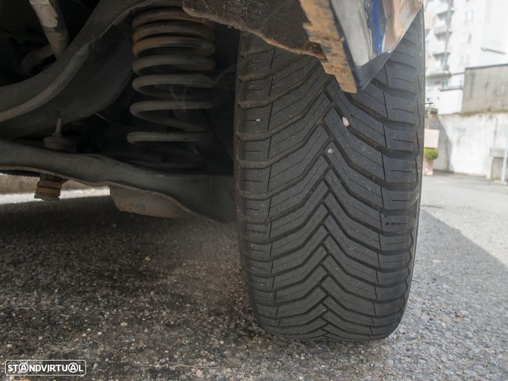 Ford Focus SW 1.8 TDdi Ghia - 14