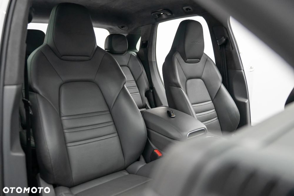 Porsche Cayenne ver-turbo - 17