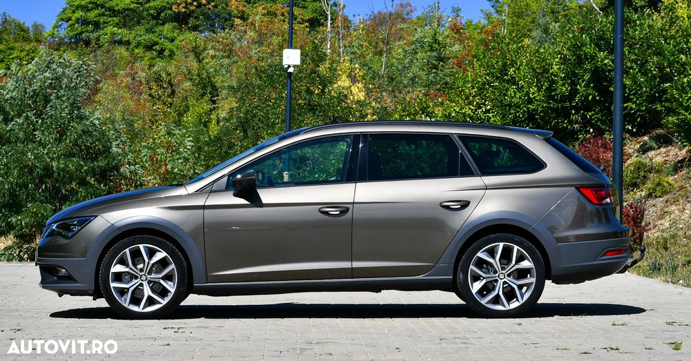 Seat Leon 2.0 TDI Start&Stop 4DRIVE DSG X-Perience - 35