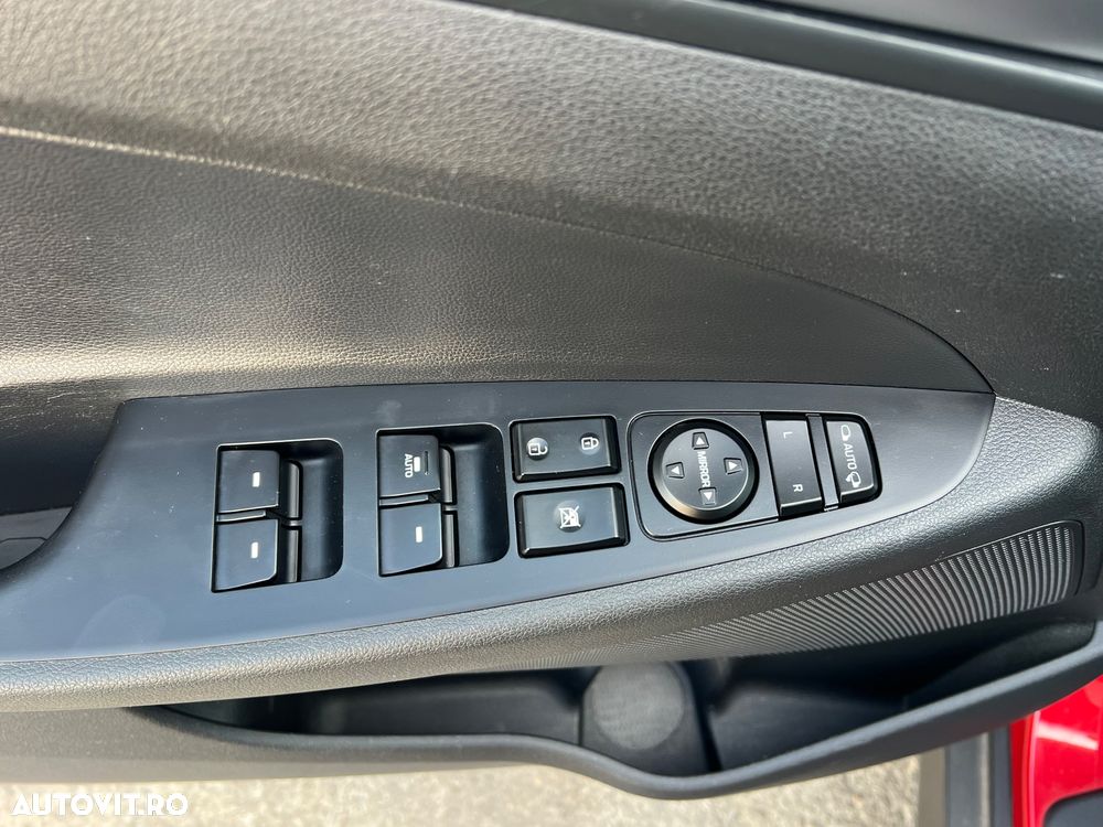 Hyundai Tucson blue 1.7 CRDi 2WD DCT Style - 23