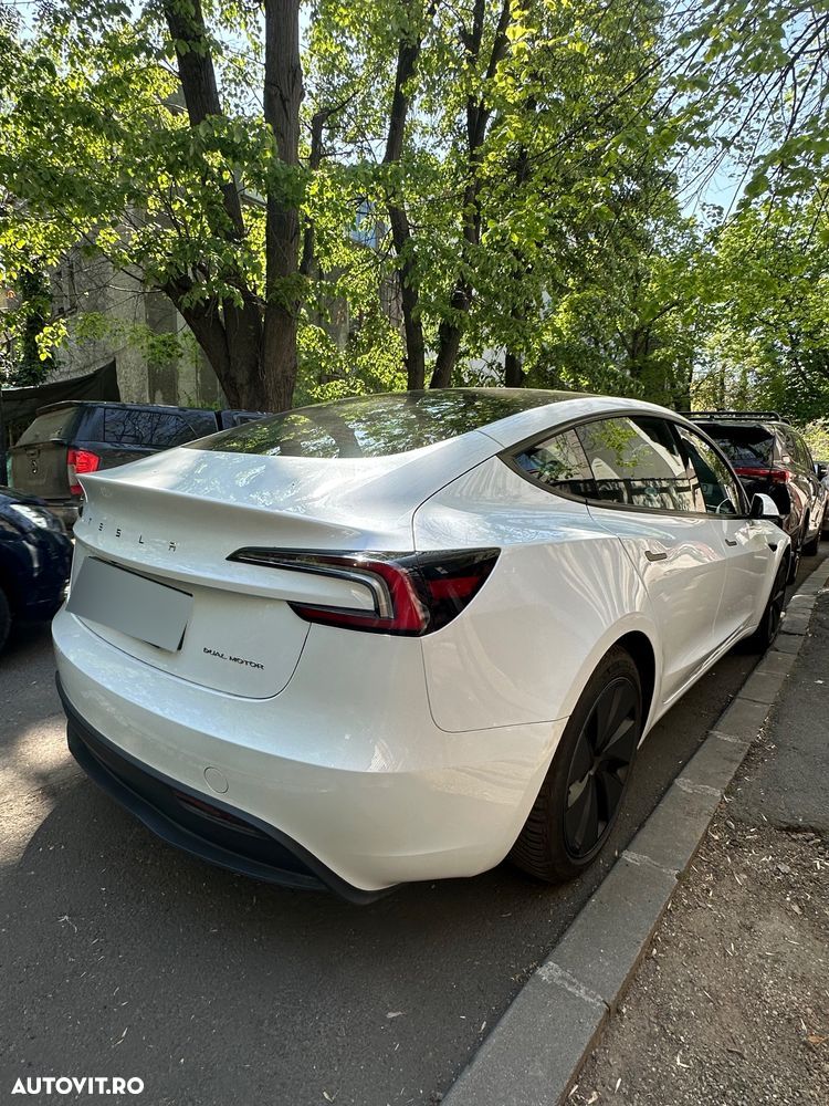Tesla Model 3 Long Range - 5