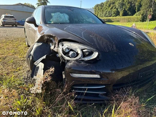 Porsche Panamera 4 - 6