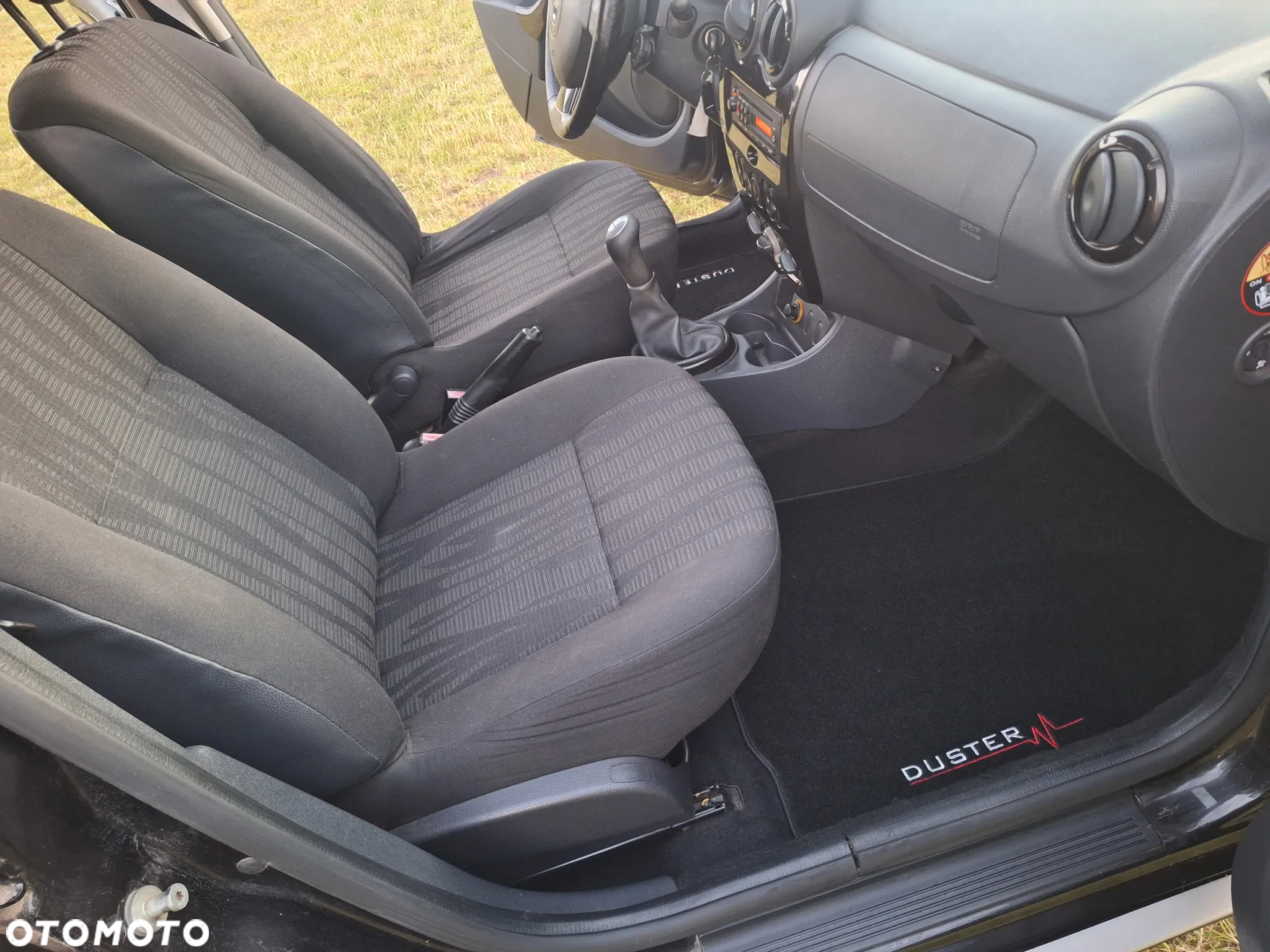 Dacia Duster 1.6 16V 4x2 Prestige - 8
