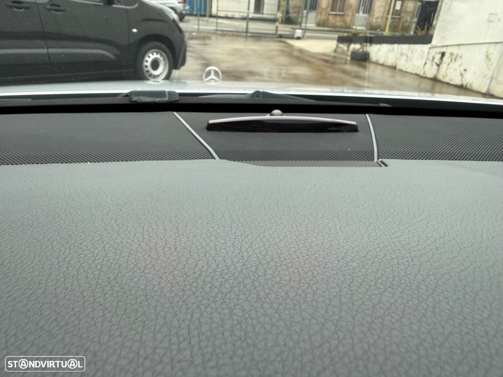 Mercedes-Benz E 220 CDi Executive Aut. - 38