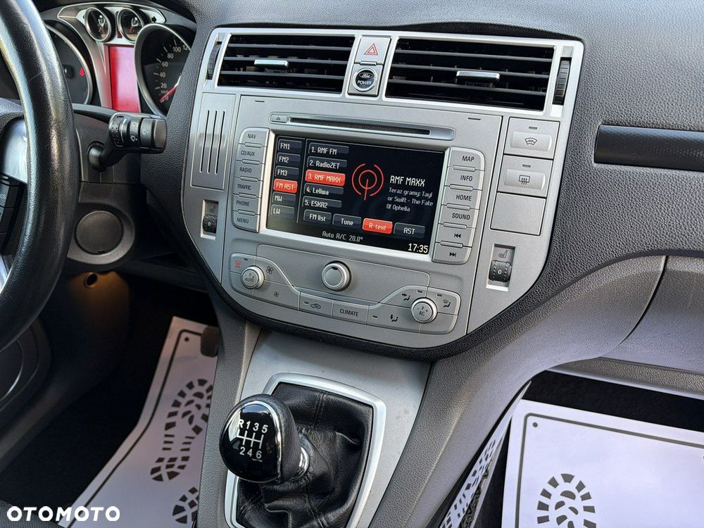 Ford Kuga - 11