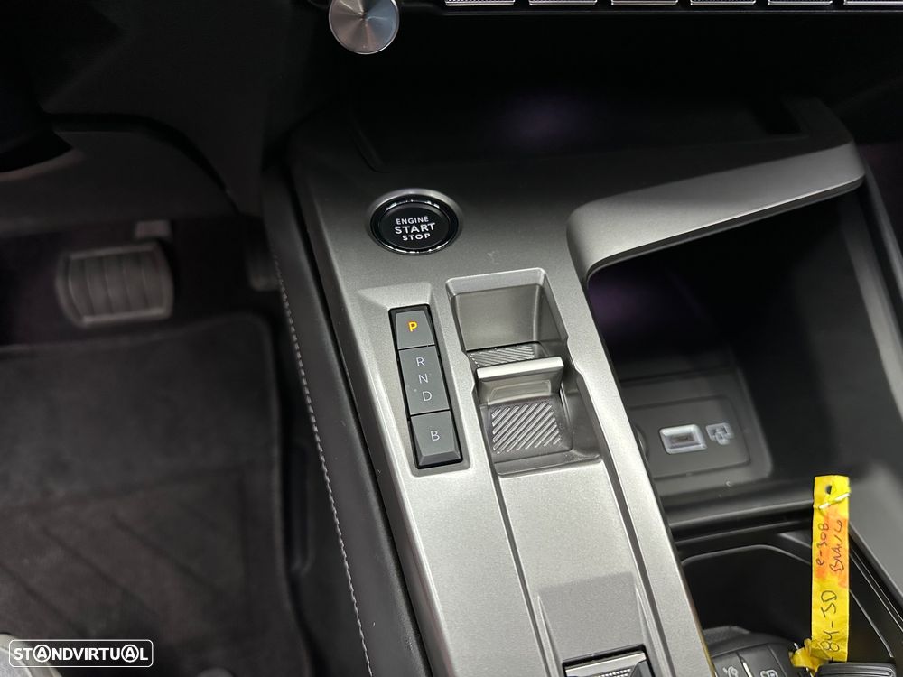 Peugeot e-308 54 kWh Allure - 26