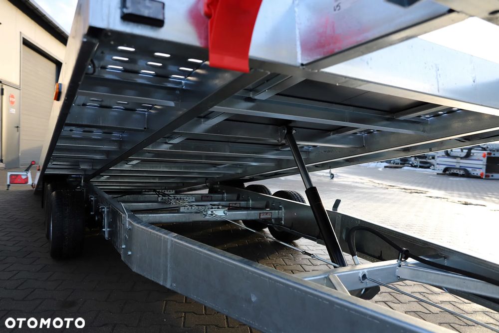 TEMARED /MARTZ CARKEEPER 5820/3 3,5T 580x207cm, Uchylna hydraulicznie , Wypełnienie sklejka+blachy alu, 3 osie, DMC 3500kg ,koła 10 - 22