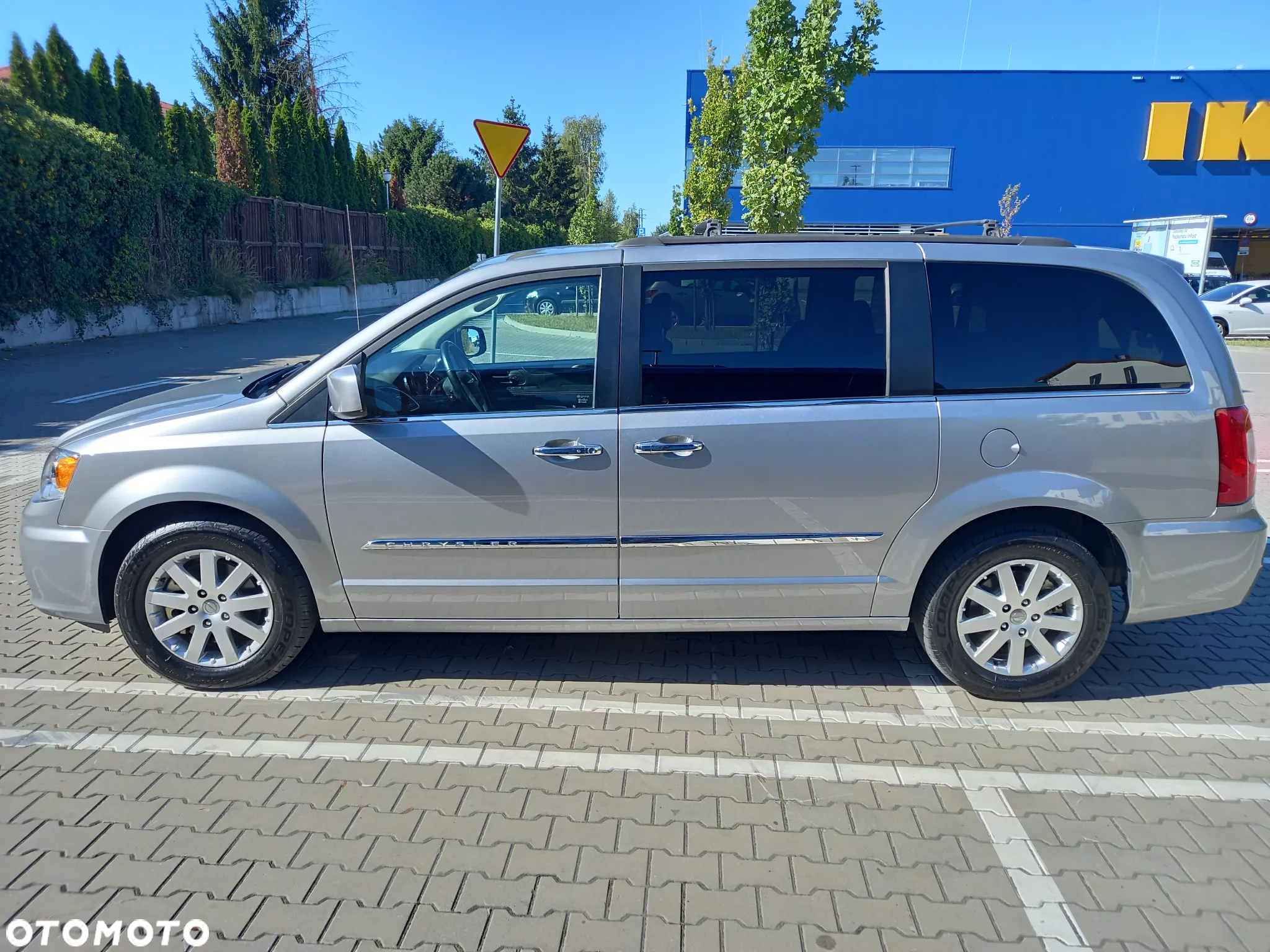 Chrysler Town & Country 3.6 Touring - 8