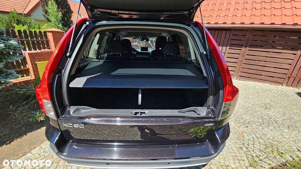 Volvo XC 90 3.2 AWD Geartonic Summum - 9