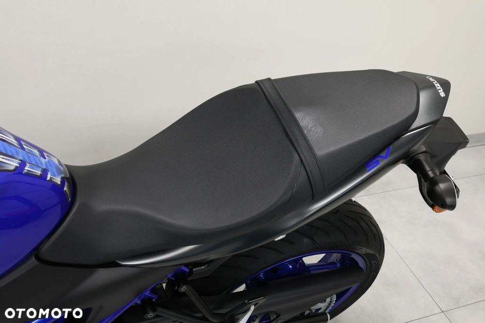 Suzuki SV - 15