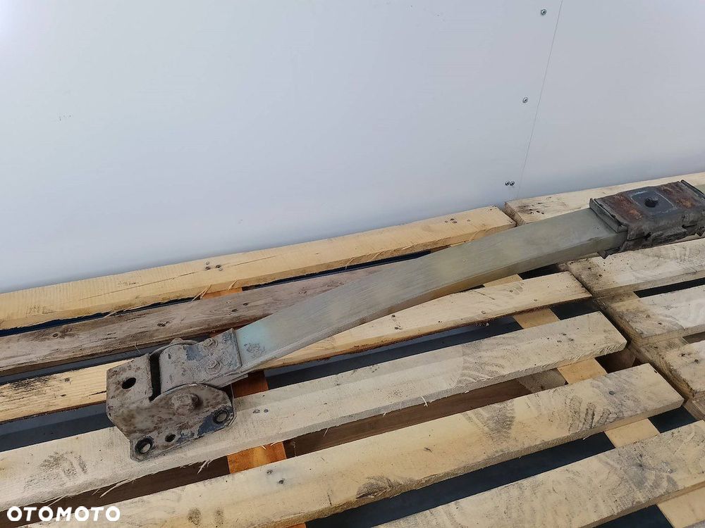 RESOR TYŁ OPEL MOVANO 2.5 TDCI - 7