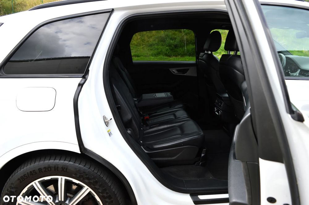 Audi Q7 50 TDI mHEV Quattro S Line Tiptr - 11
