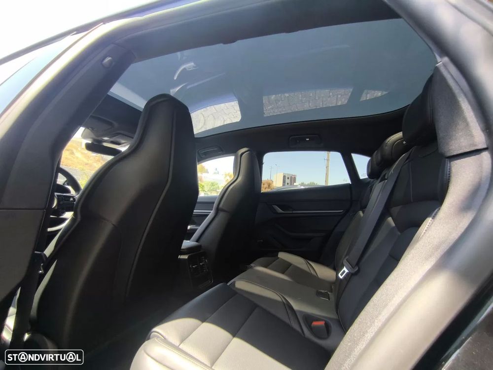 Porsche Taycan Sport Turismo Black Edition - 14