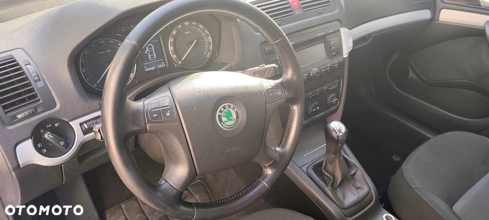 Skoda Octavia 1.9 TDI DPF Elegance - 11