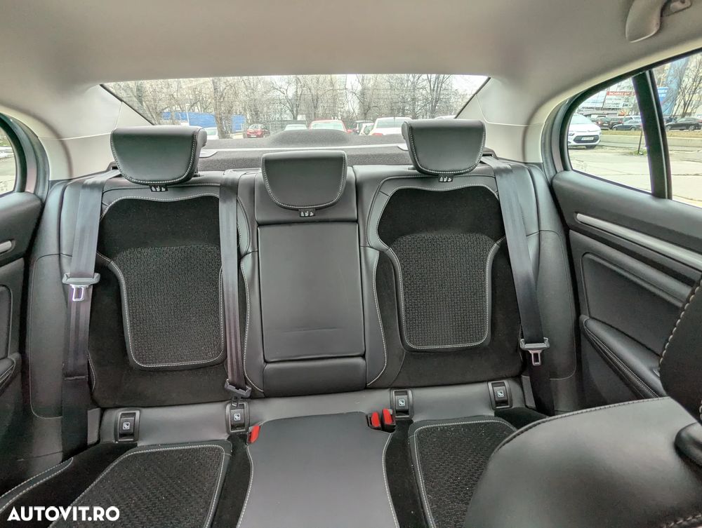 Renault Megane Blue dCi 116 EDC Intens - 22