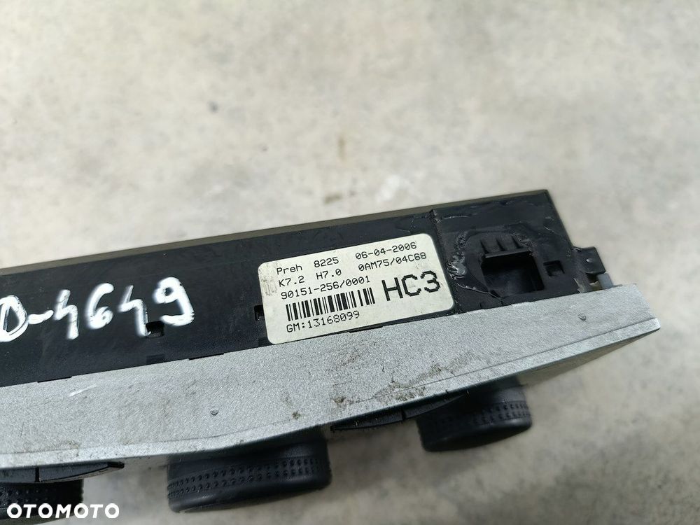 PANEL NAWIEWU OPEL ZAFIRA B 13168099 1.9 CDTI - 4