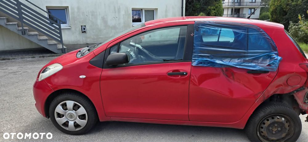 TOYOTA YARIS II 1,3 86KM chłodnica wody - 4