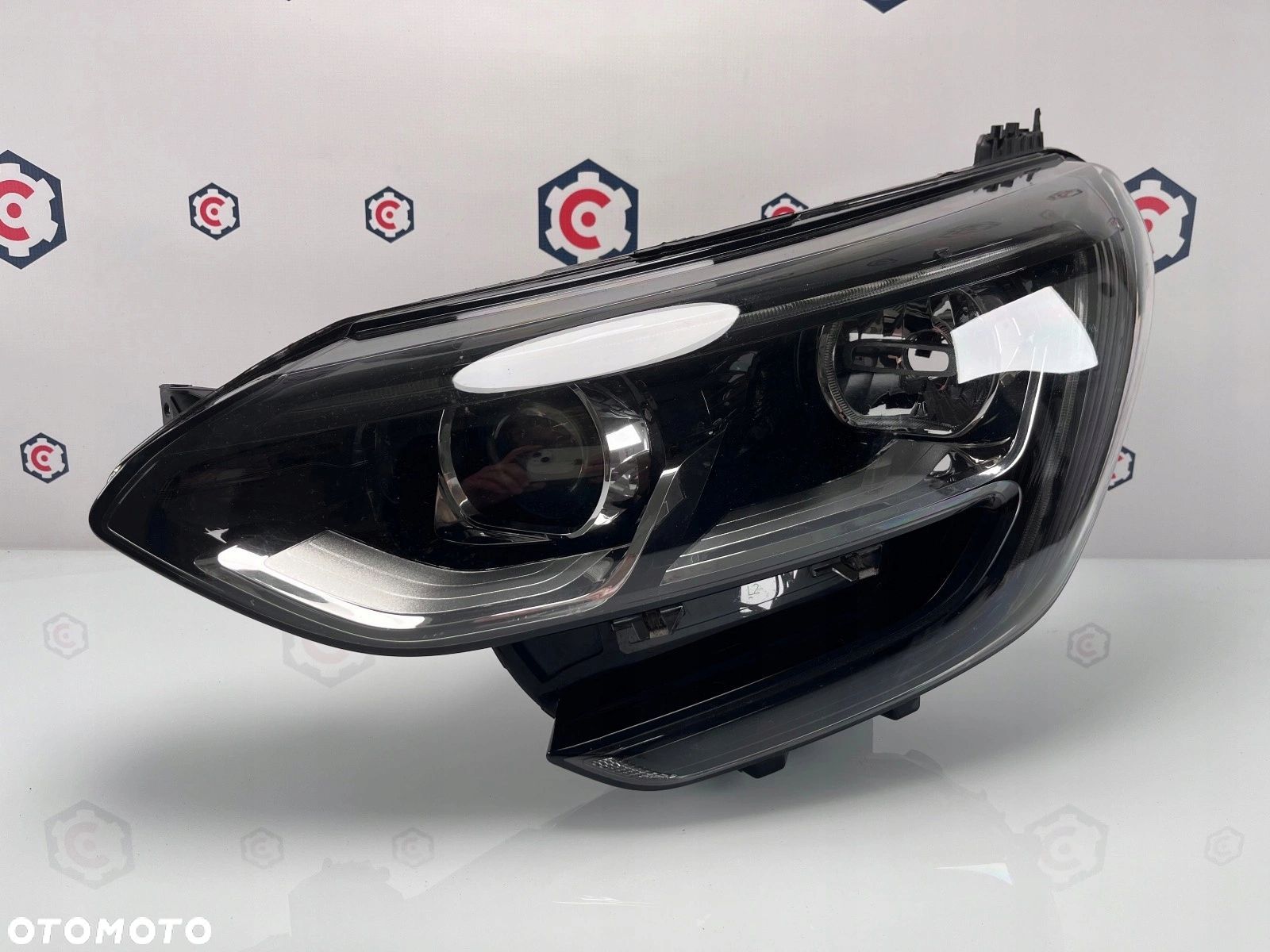 REFLEKTOR LAMPA LEWA PRZÓD RENAULT MEGANE IV LED - 1